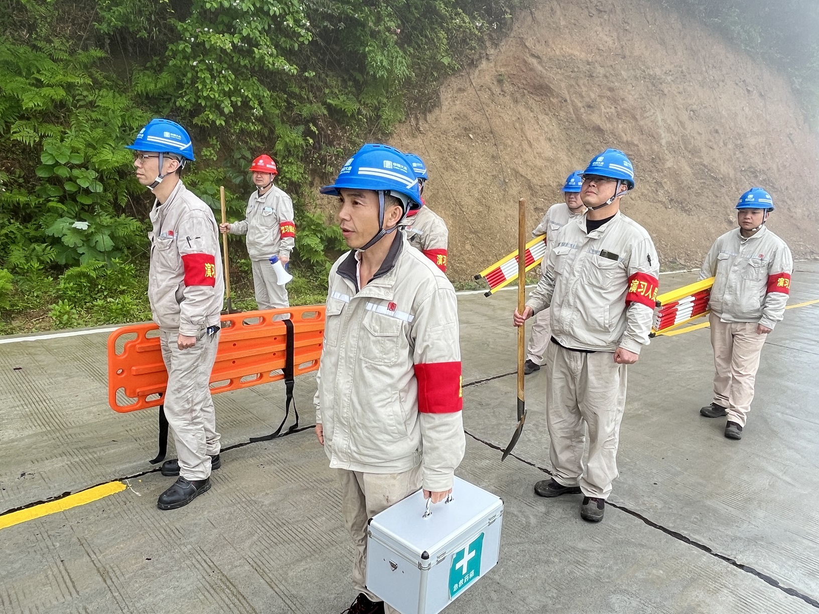 開展地質(zhì)災害演練.jpg